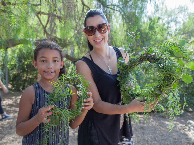 Audubon Center at Debs Park gathers community to holiday event